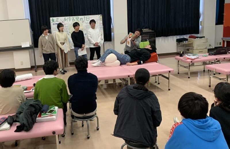 またまた卒業生が来てくれました。